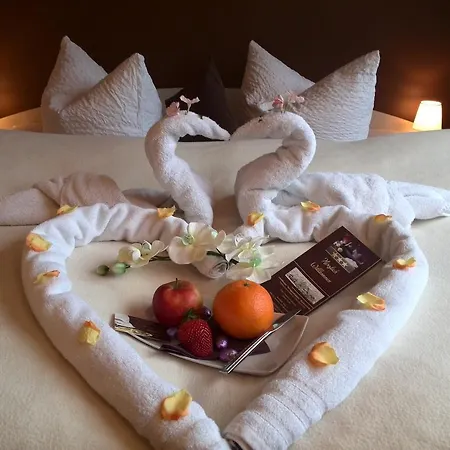 Hotel Landhotel Berggaststätte Bickenriede 3*